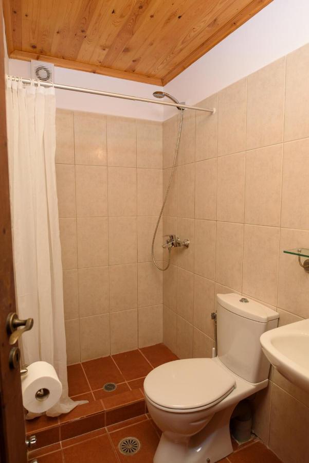 Uranos Hotel *