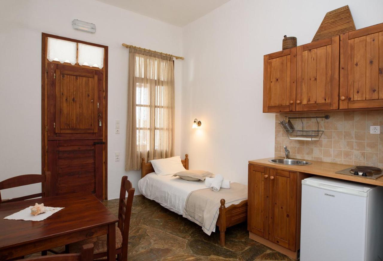 Uranos Hotel