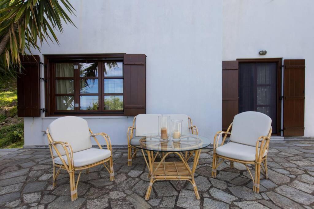 Aegean's Whispery Seafront Chorefton