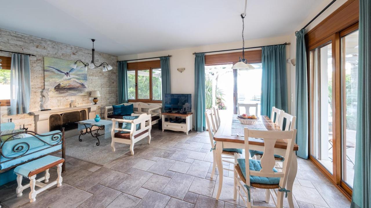 Pandora Villas *