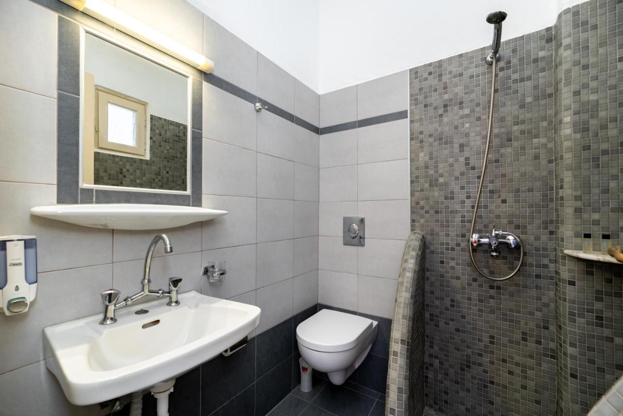 & Joanna Aparthotel 3*