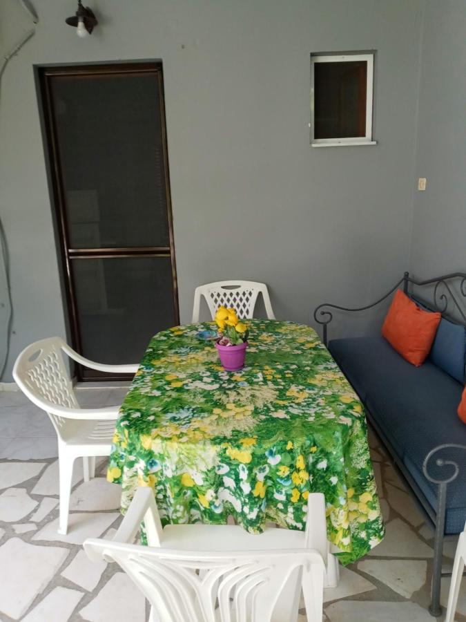 Apartment Agatha Appartments Paliouria