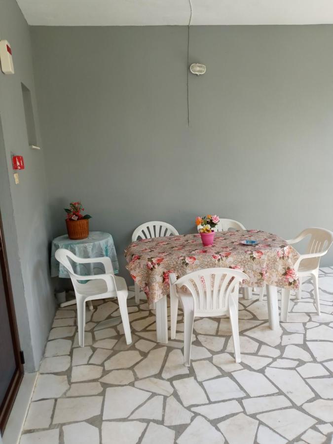 Apartment Agatha Appartments Paliouria