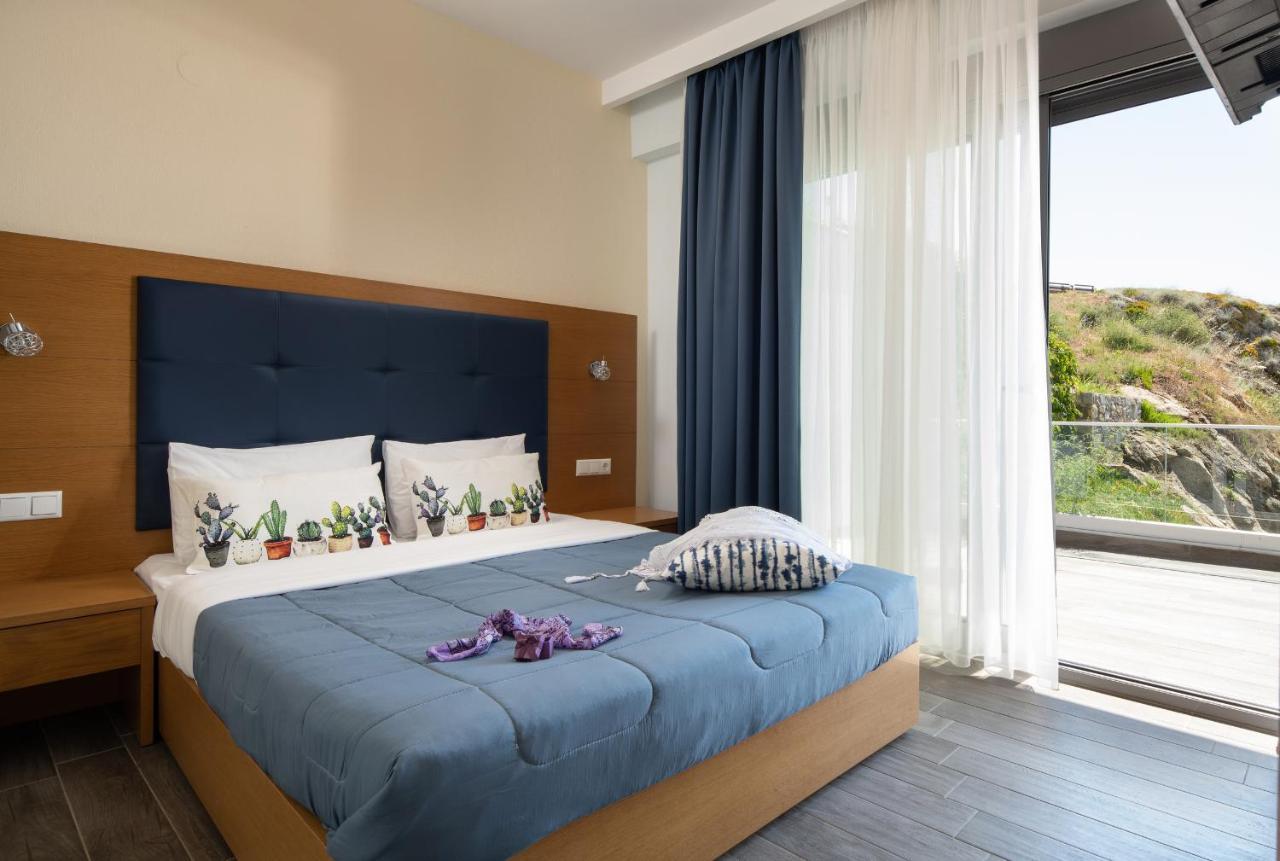 Almare Seaside & - Sithonia Aparthotel *