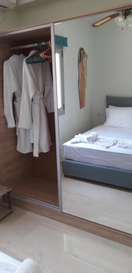 Alexandra's - Port Of Apartment *