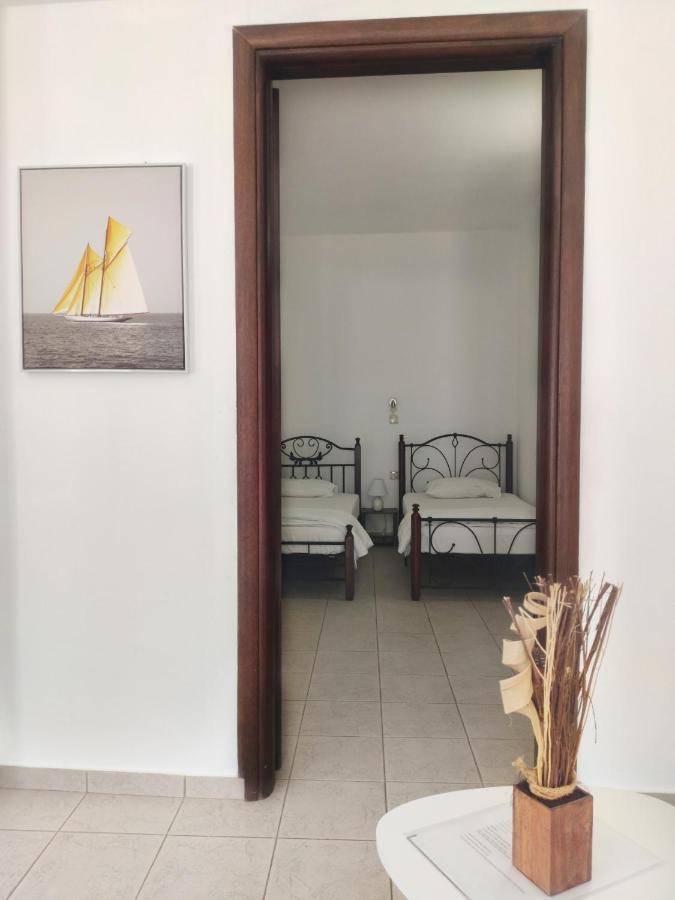 Gompos - Cozy Next To The Sea - Amazing Sea View Holiday home