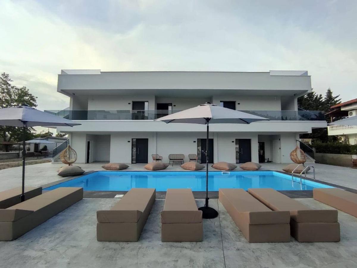 Apartment V Luxury Suites