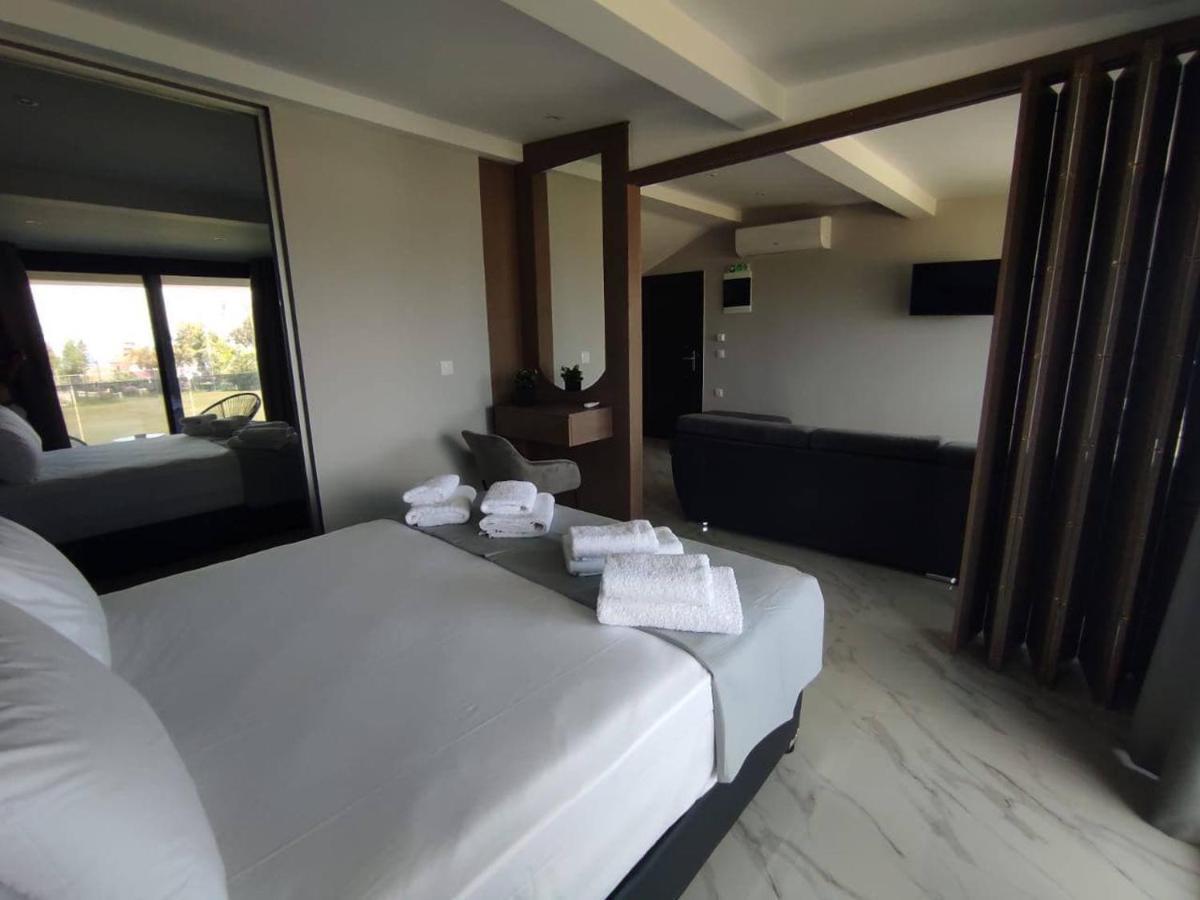 Apartment V Luxury Suites
