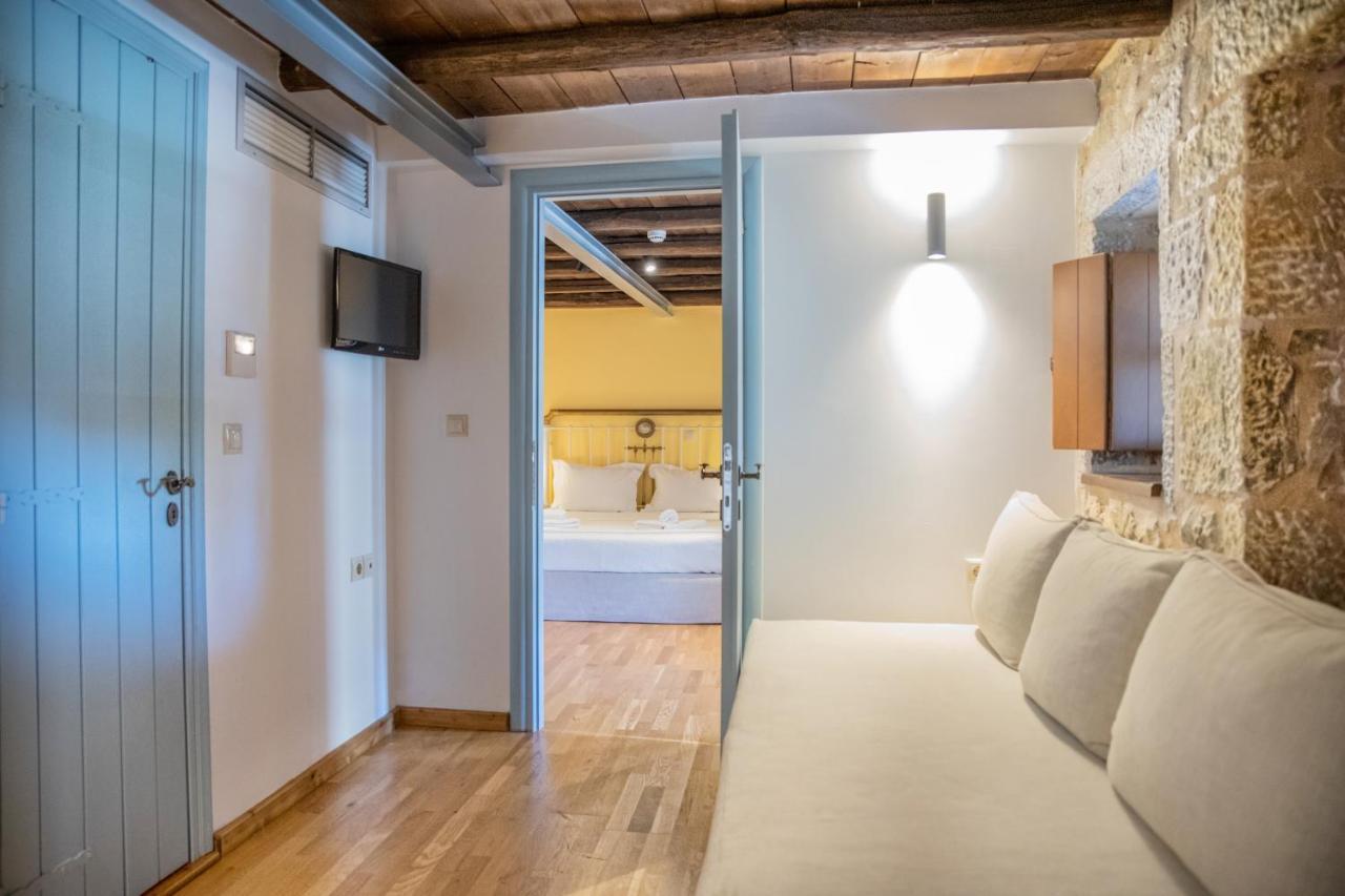 Trapela Areopolis, Boutique Areopoli