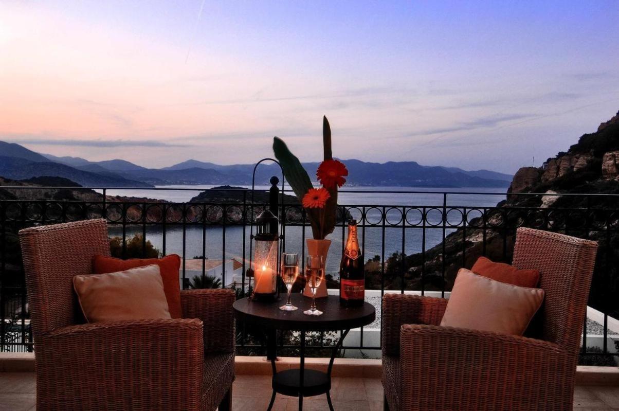 Villa Collection *