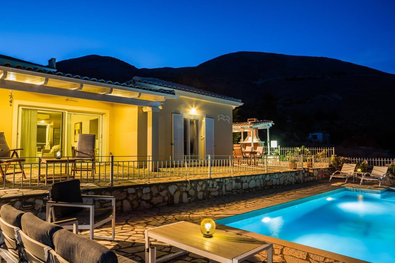 Irida Villa