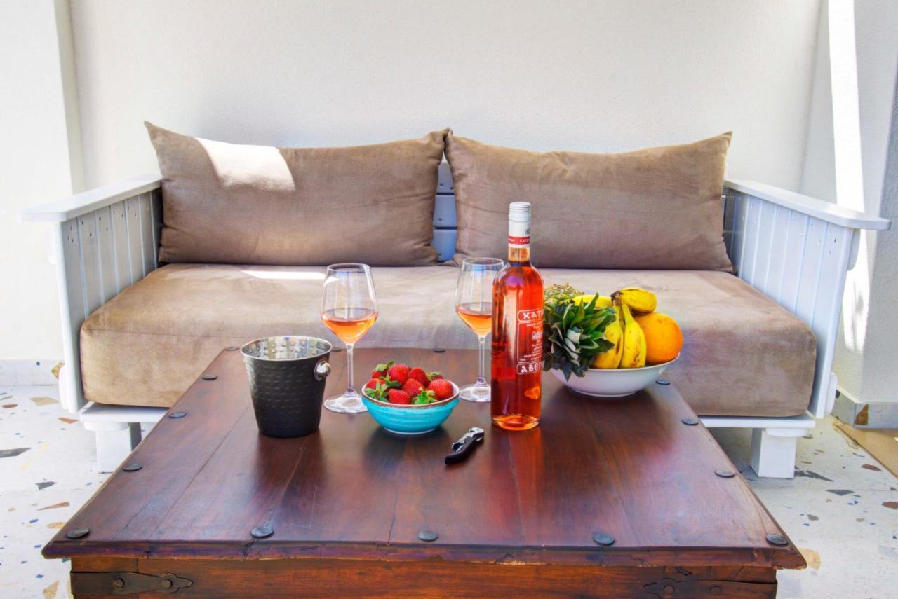 Apartment Tessera & Collection