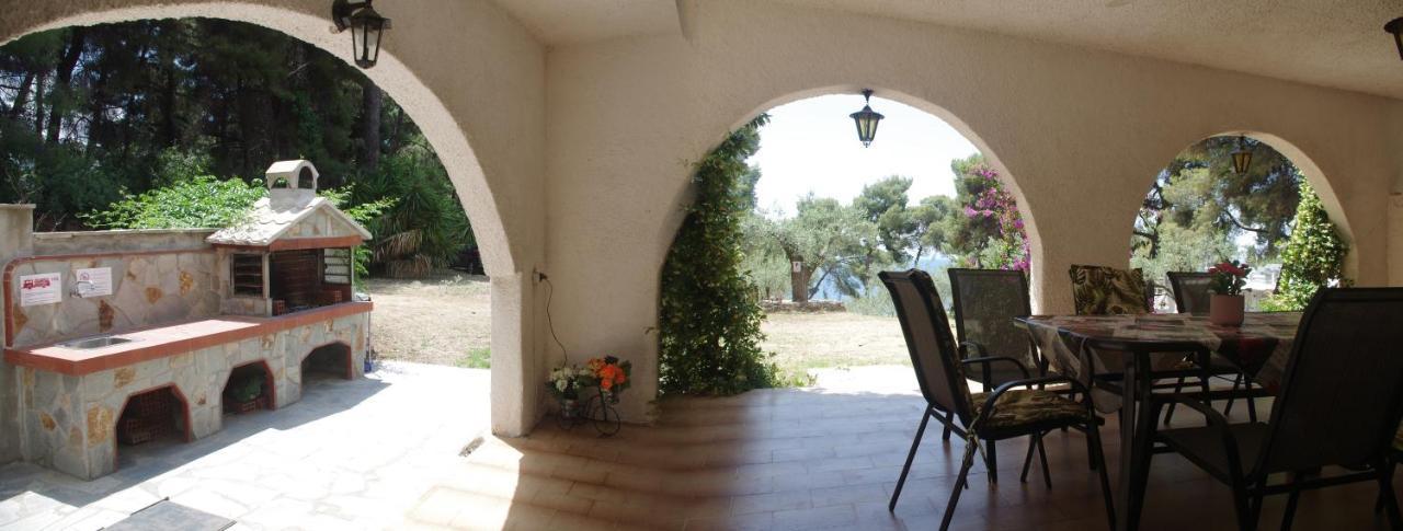 Chalkidiki Beachfront Haven - Perfect Location