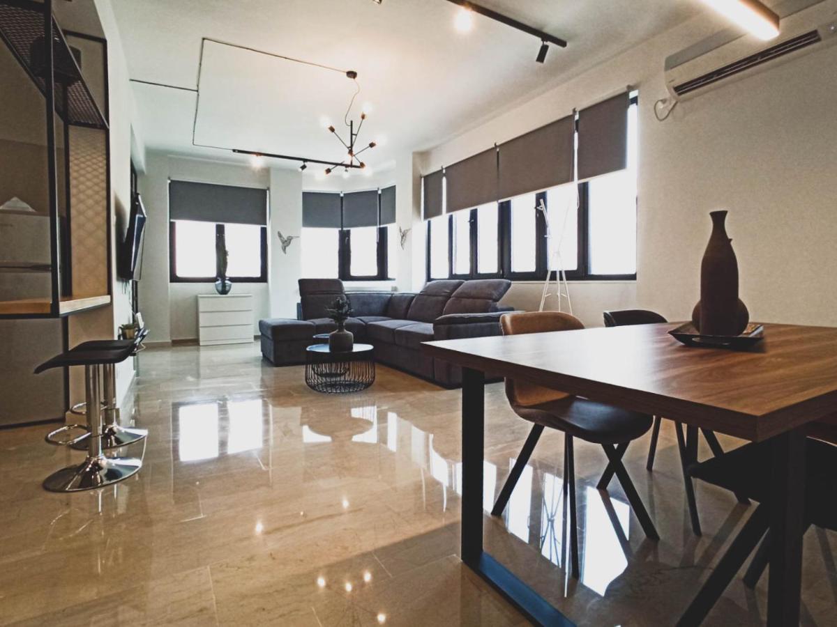 Sunlight - Center Spacious Modern Apartment Volos