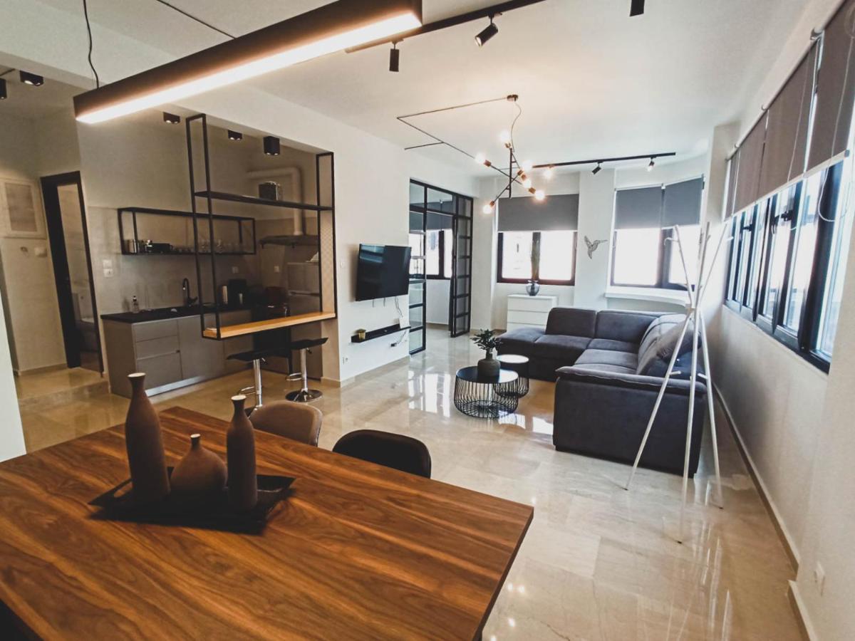 Sunlight - Center Spacious Modern Apartment *