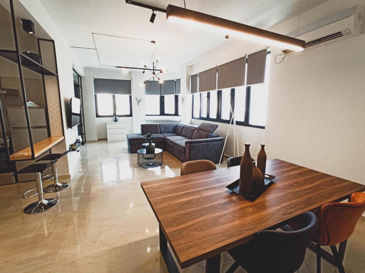 Sunlight - Center Spacious Modern Apartment Volos