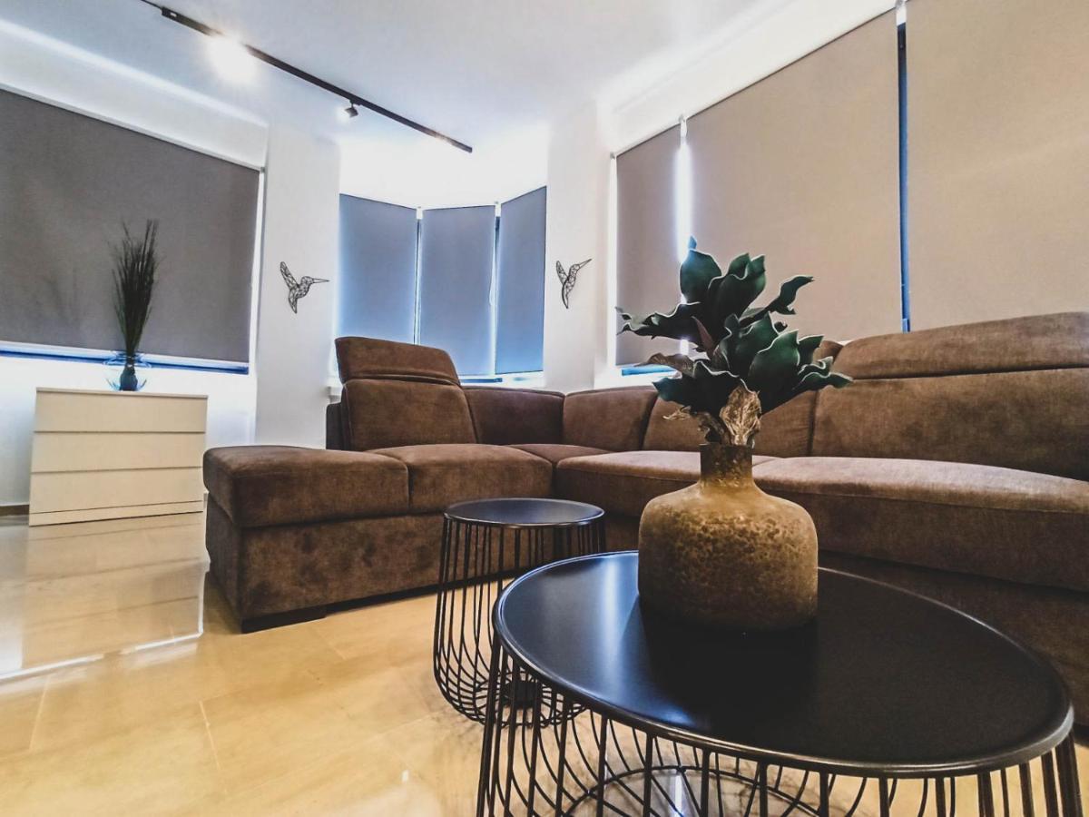 Sunlight - Center Spacious Modern *
