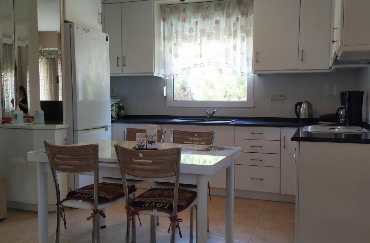Apartment Politakis