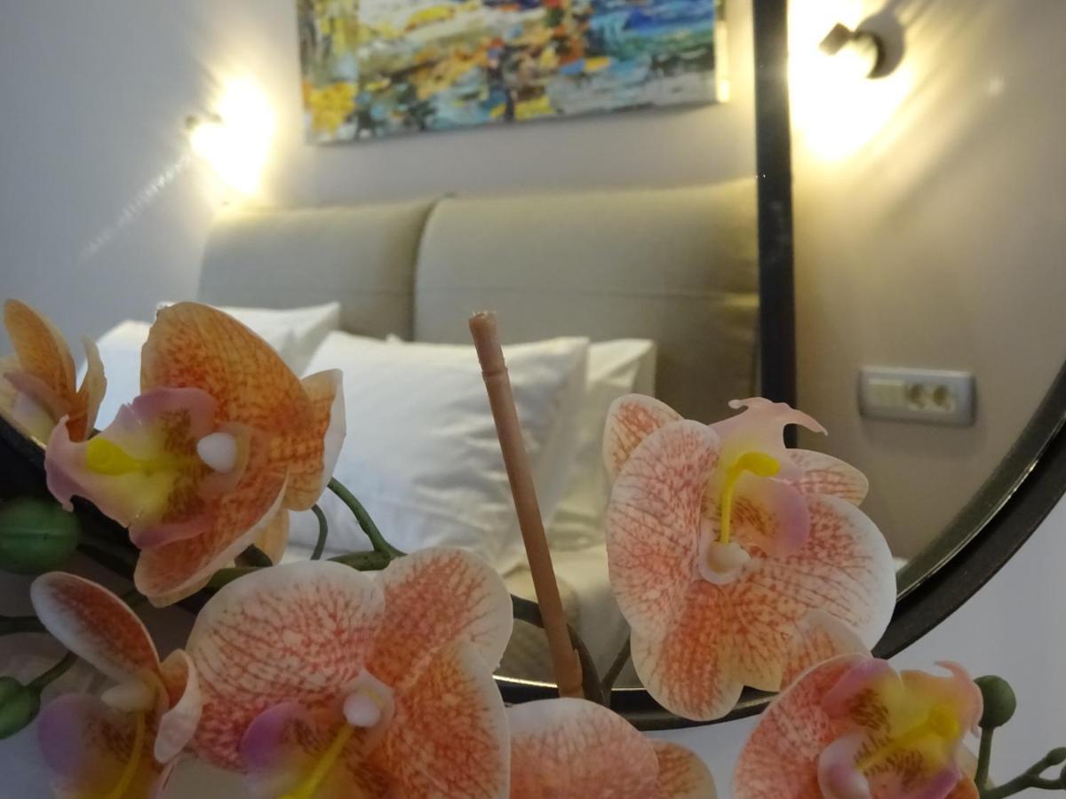 Dokos Apartment *