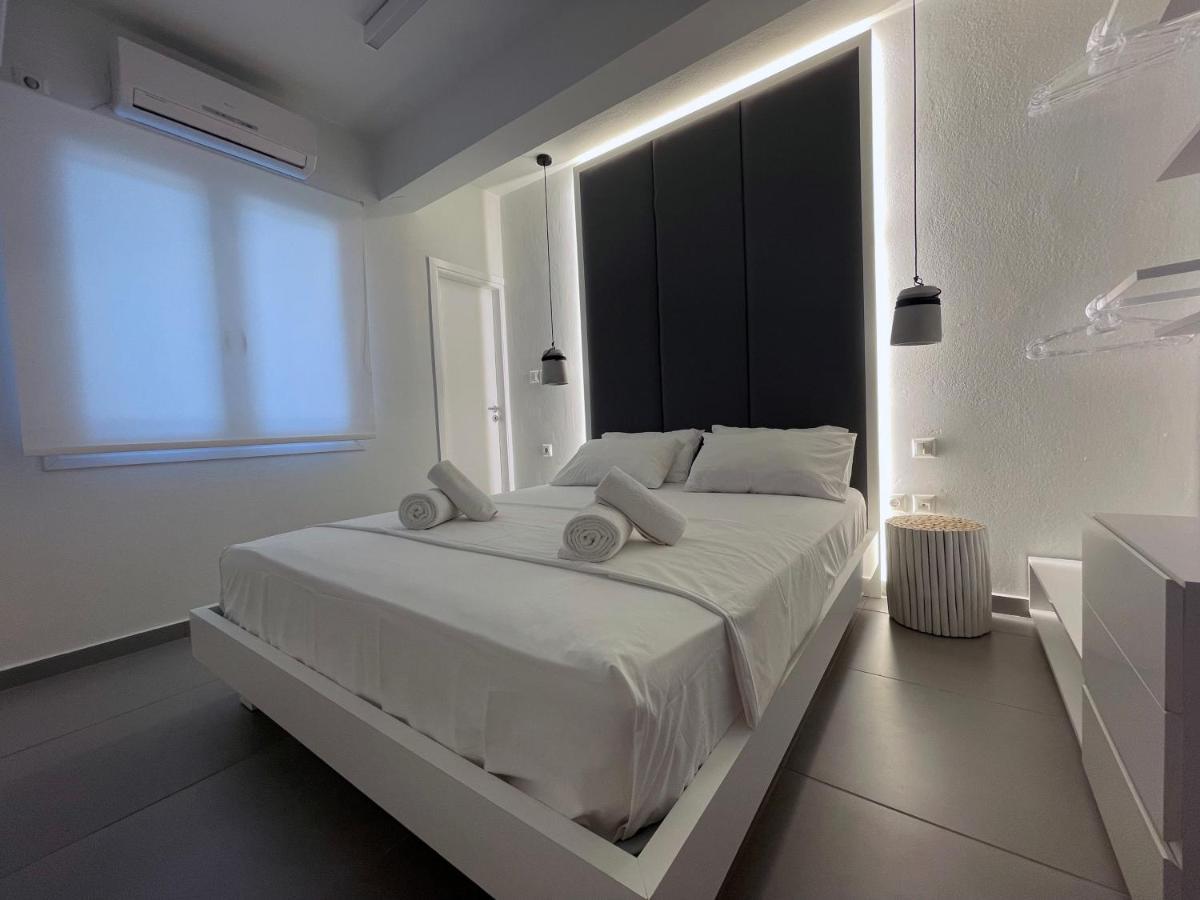 Faskomilo Paros * Naousa (Paros)