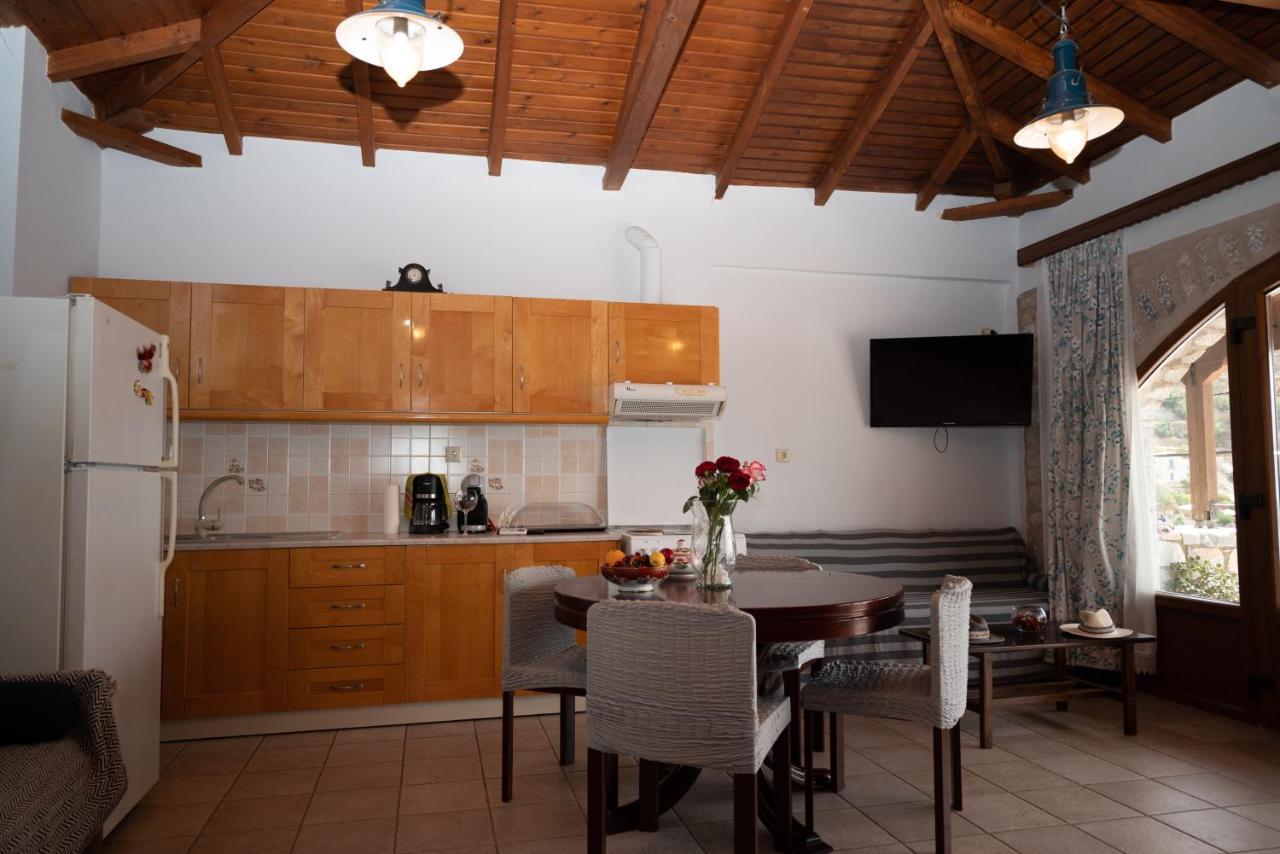 Sophia Limeni Apartments And Studios Apartment *
