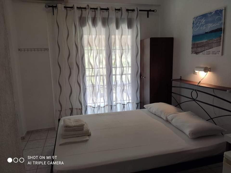Athanasiou Guest house *