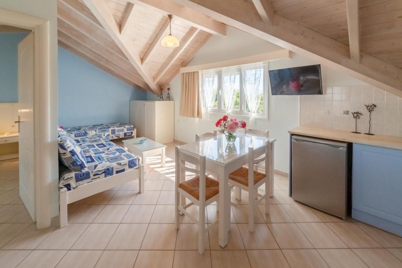 Apartment Angelina Roda (Corfu)