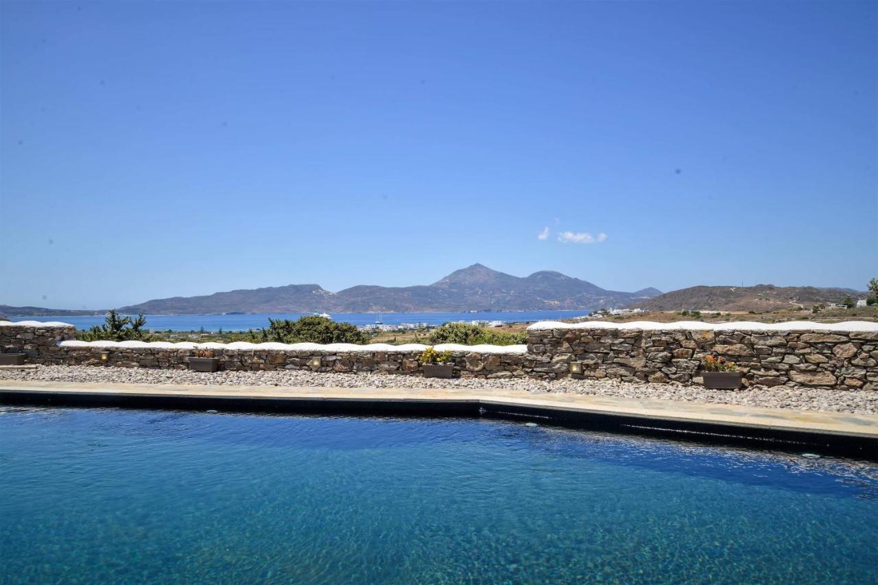 Villa Valeria's House Adamantas (Milos)