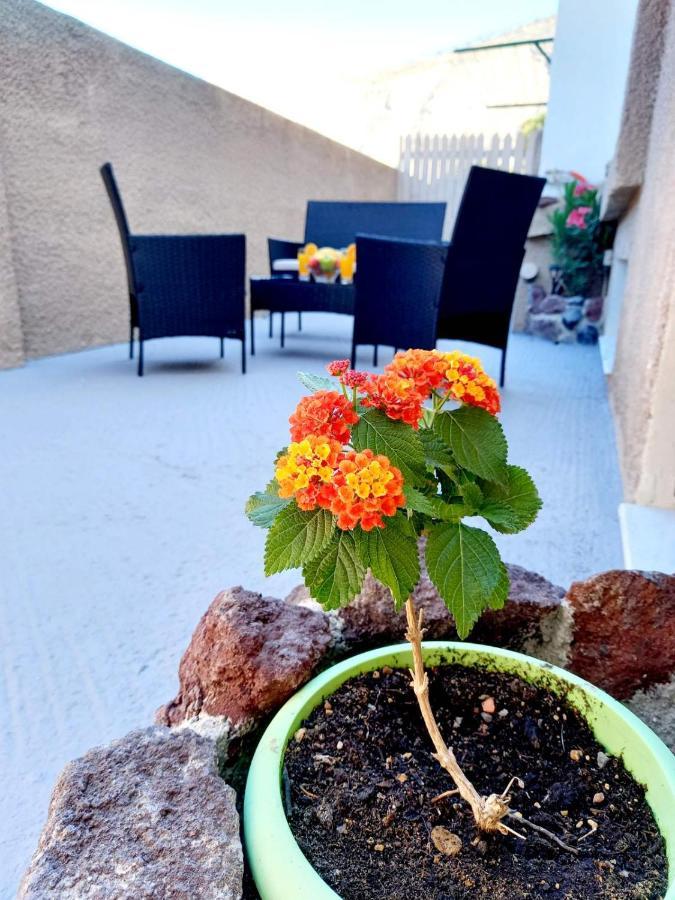 Etoile Perissa (Santorini)