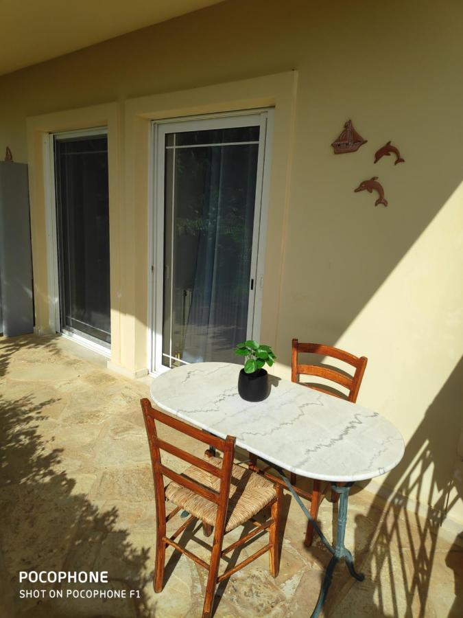 Anavyssos Garden House * Palaia Fokaia