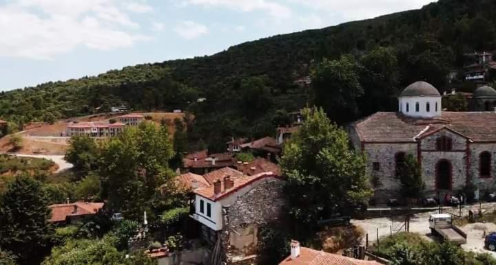 Traditional Erato Guest house *