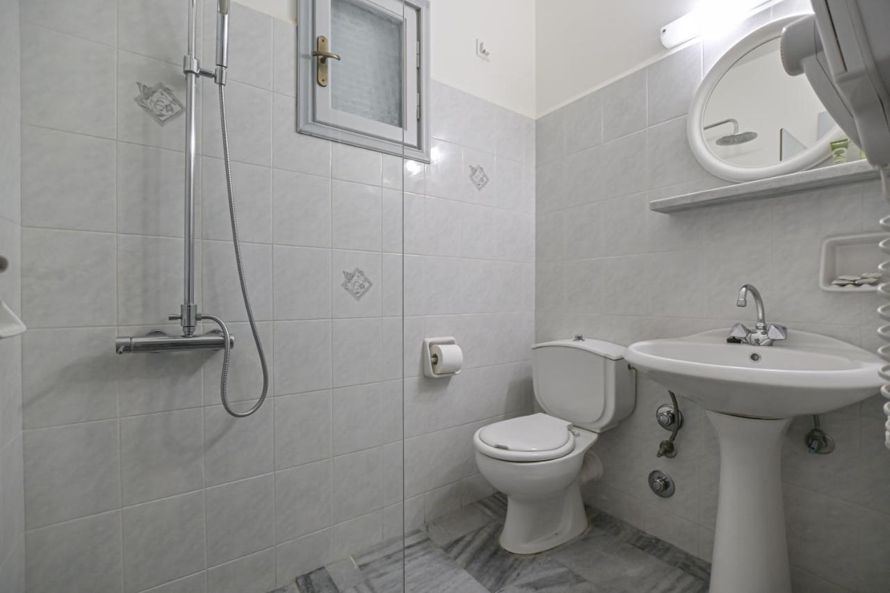 Soula Naxos Hotel *
