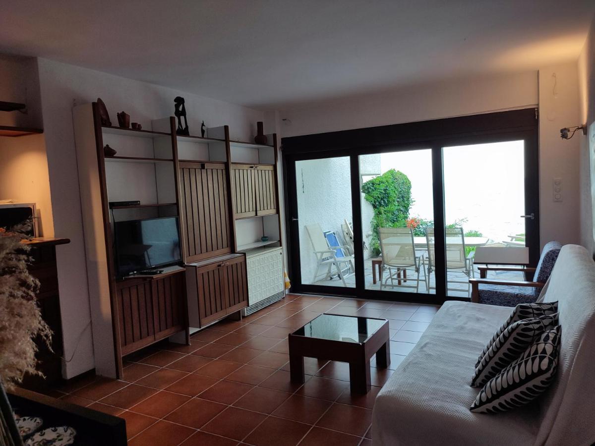 House Emme Palaiontsiflikion