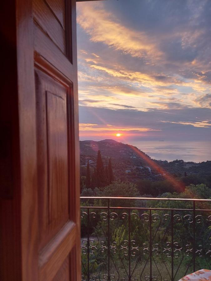 Apartment μπαλκόνι του αιγαίου Father's House In Kymi