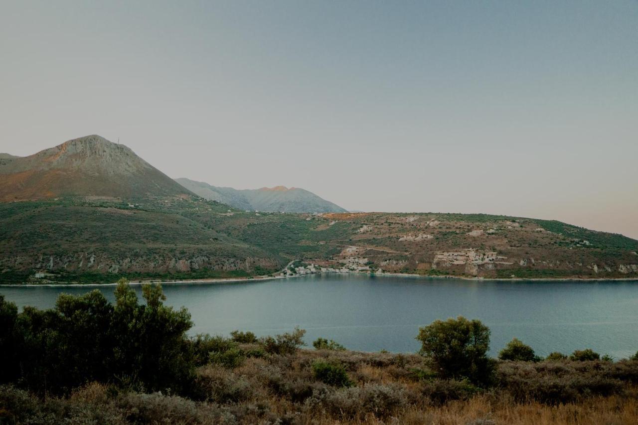 Limeni Villa