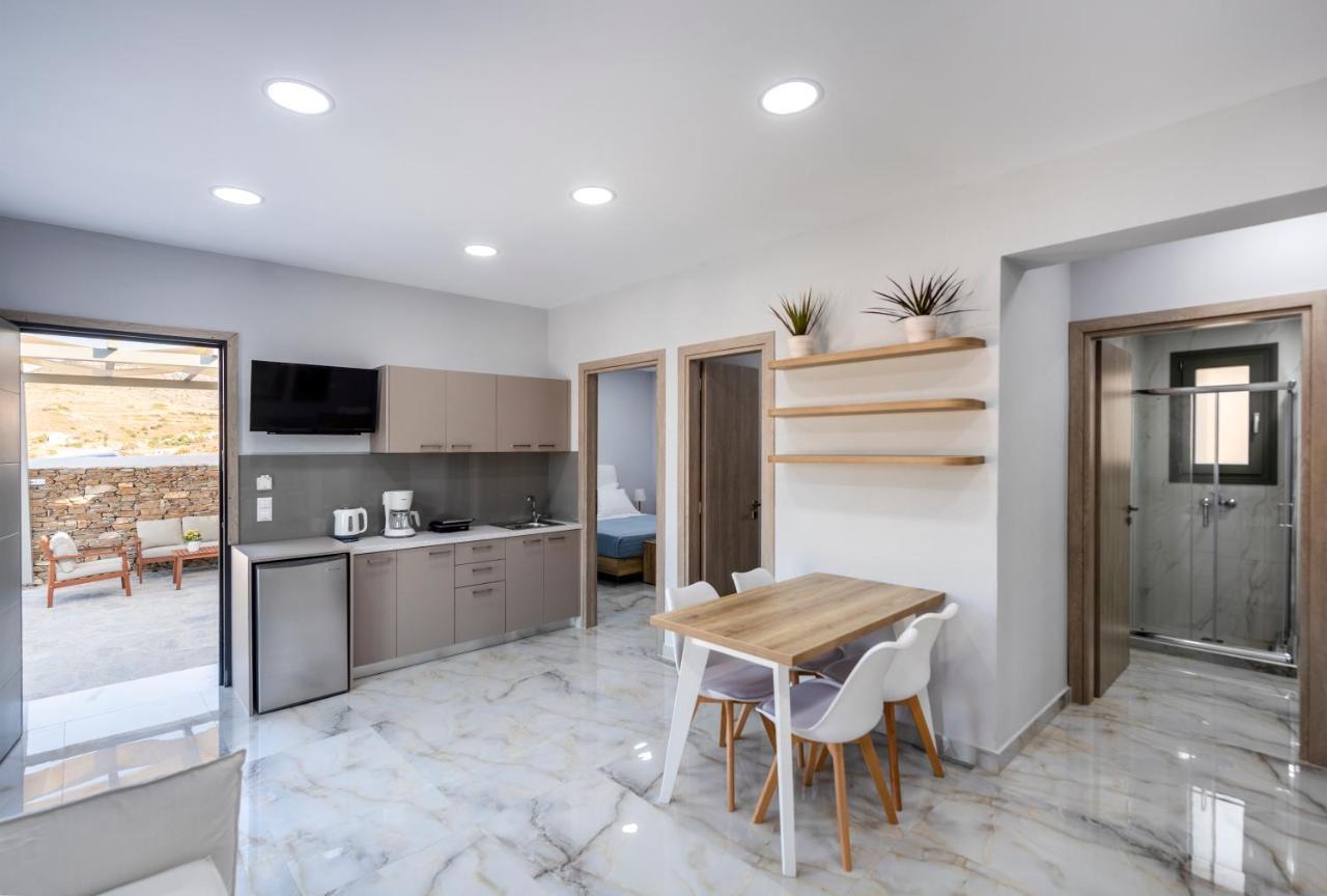 Peters Place - Paros * Parasporos
