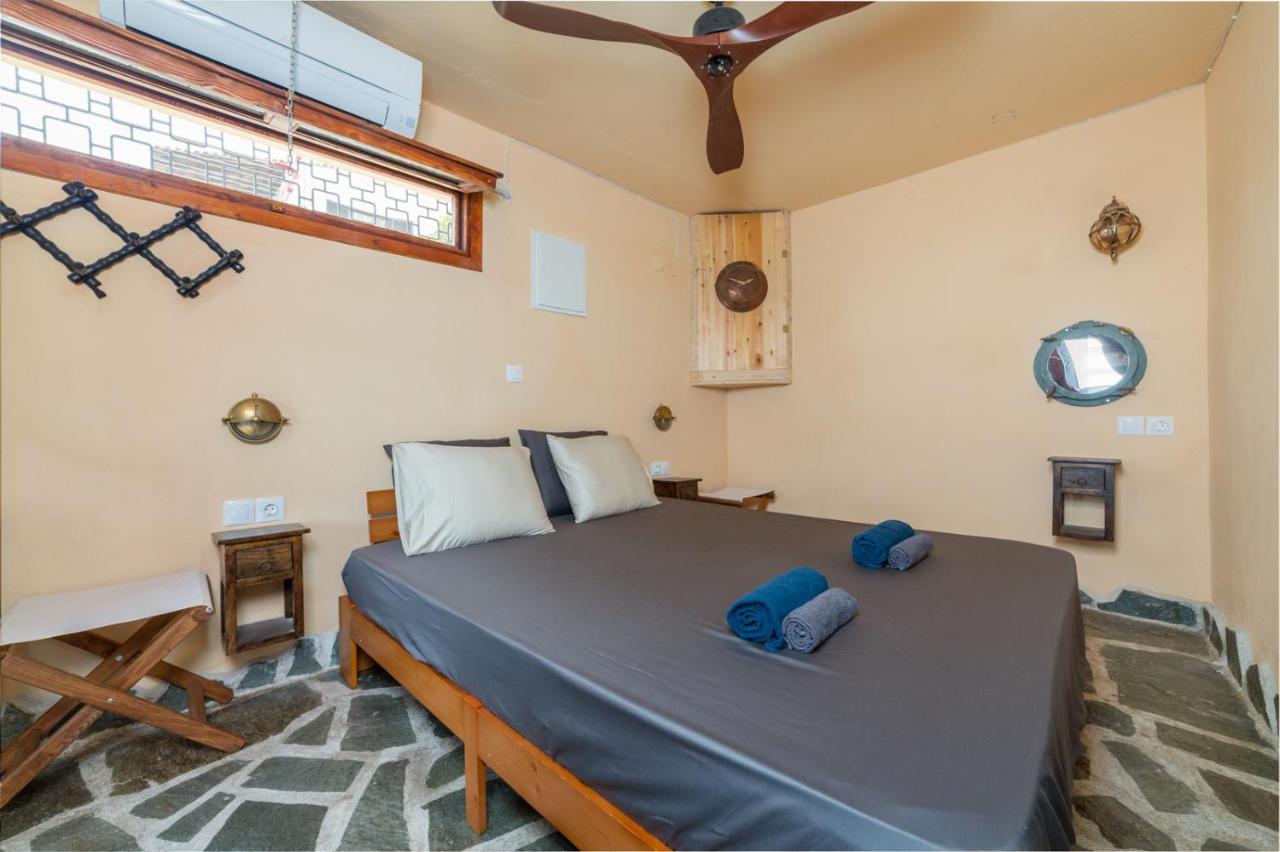 Holiday home & Blue Experience Mola Kalyva