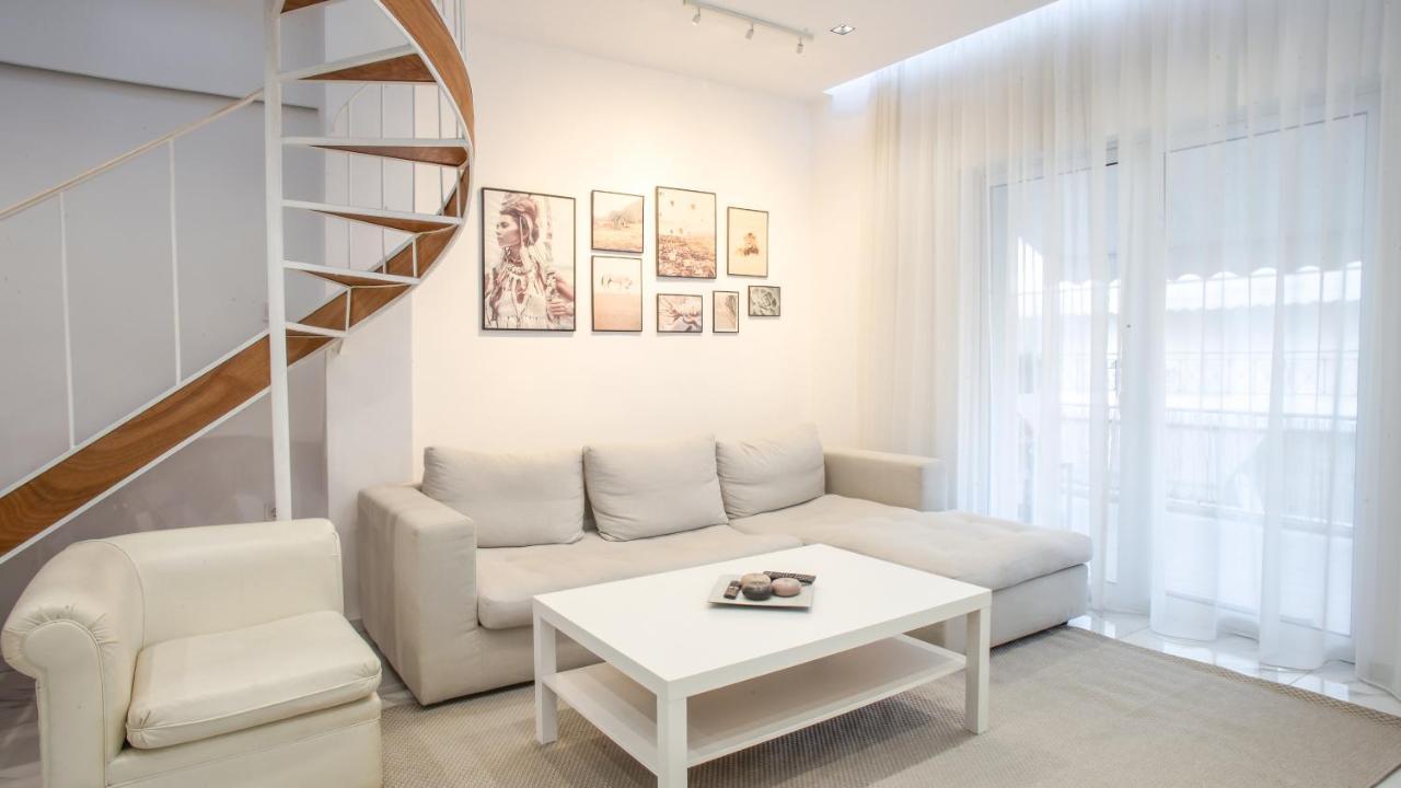 Luxury 115m2 * Athens