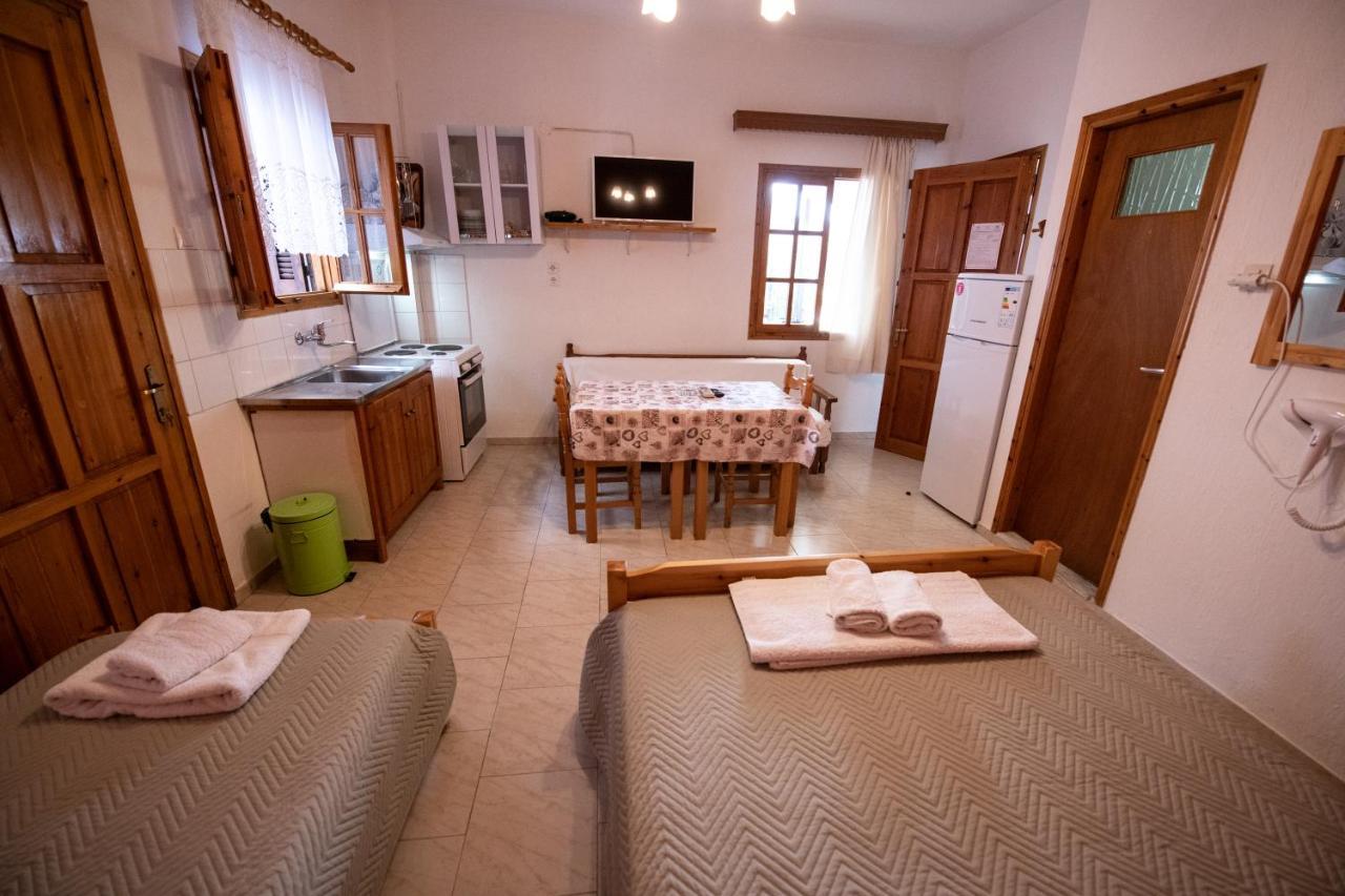 Guest house Eleni Neo Klima