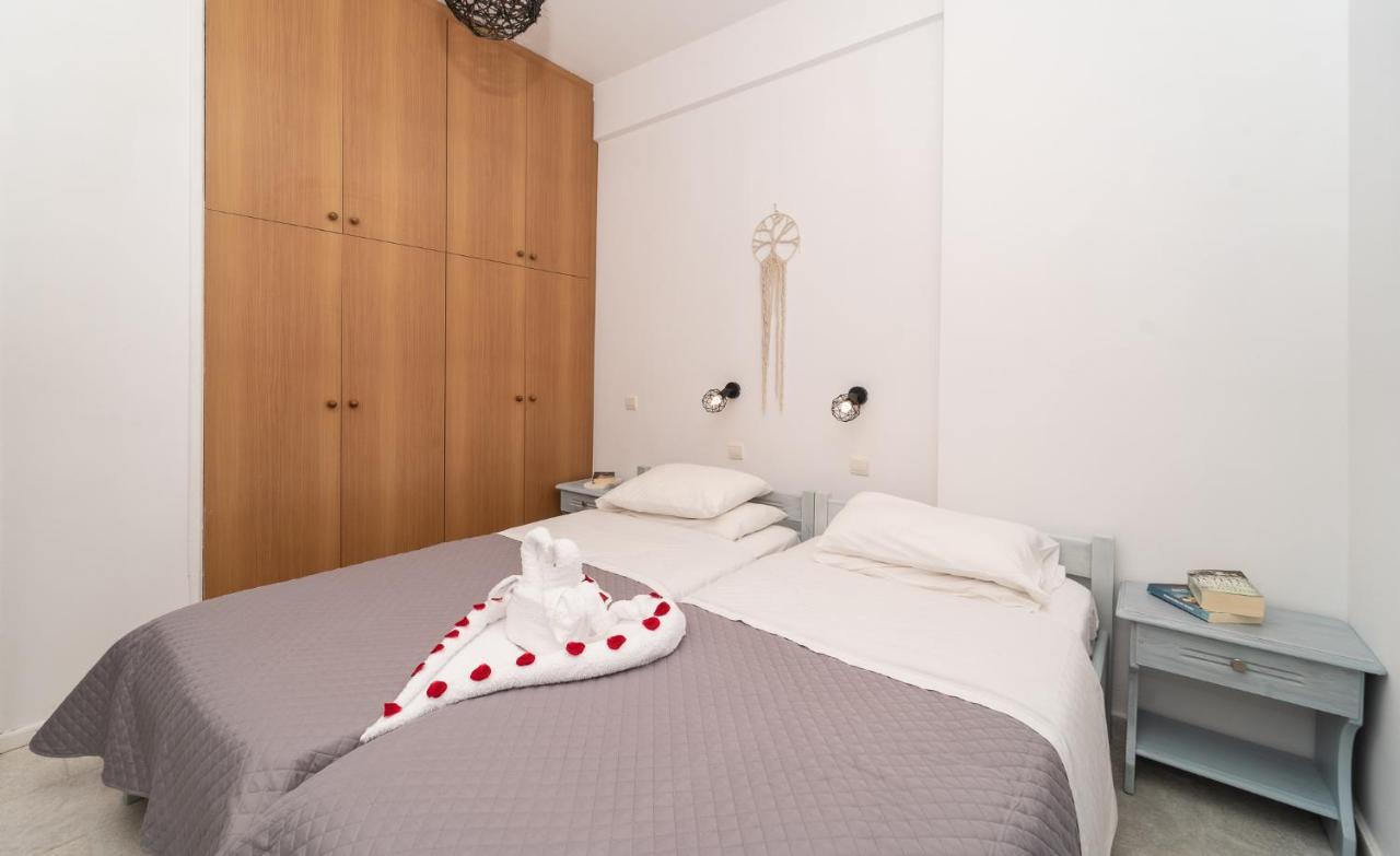 Apartment Blue Finikounta