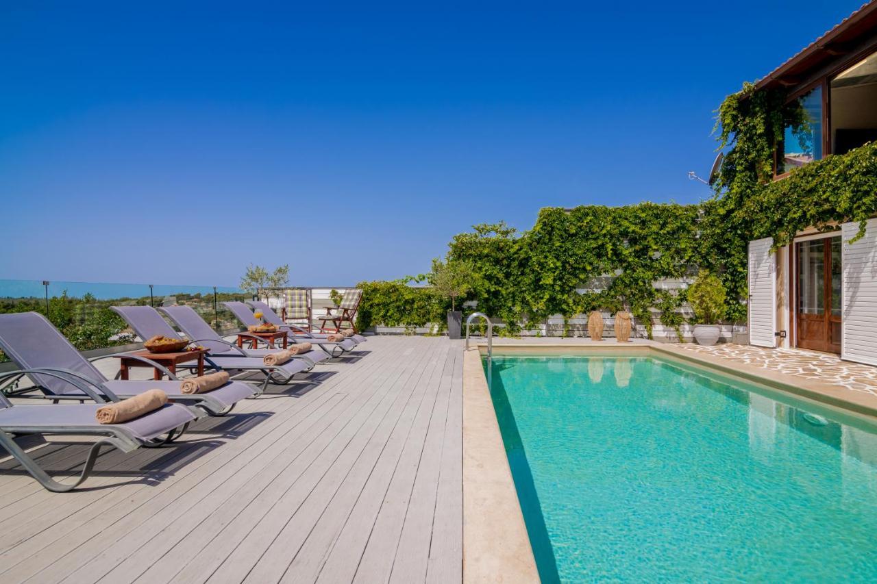 Tramonto With Private Heated Pool, By Zantewize * Volimes