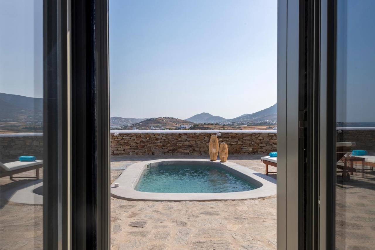 Peters Place - Paros * Parasporos