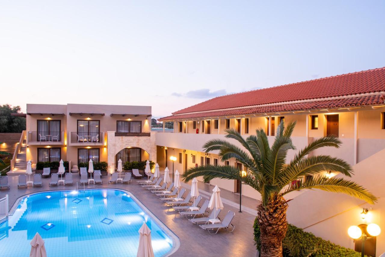 Lazaros Hotel Resort 3*