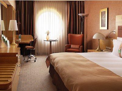 Hotel Attica Av, Airport W. By Ihg 4*