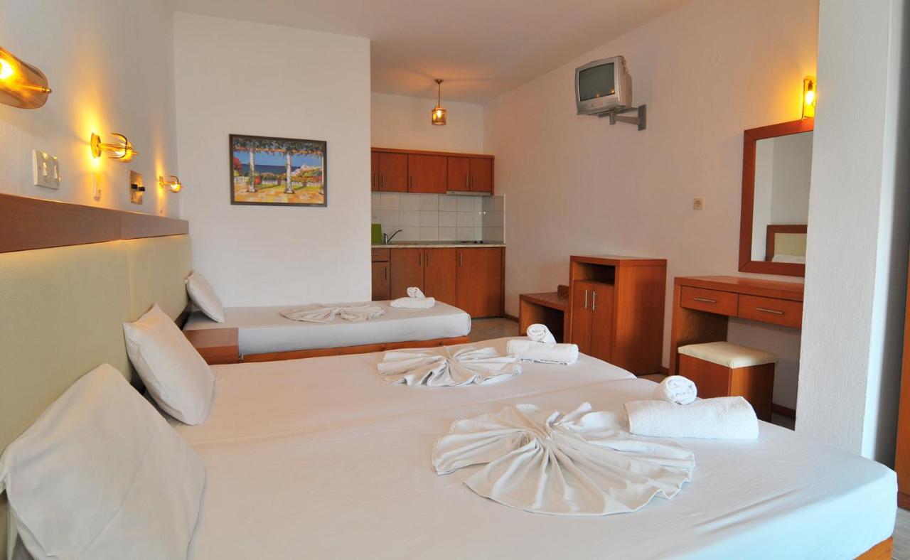Aparthotel Emerald Chrysi Ammoudia