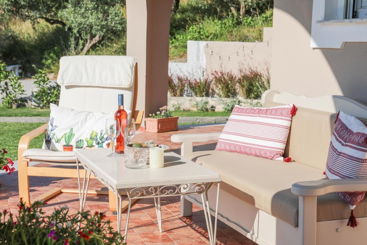 Tramontana House1 *