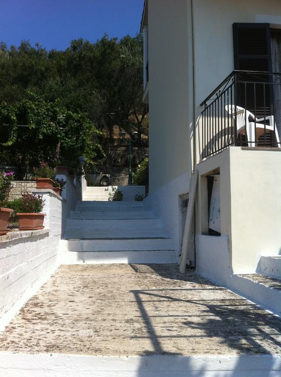 Dimitrakis Apartment *