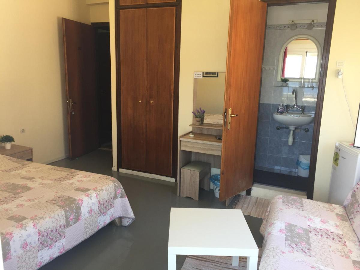 Platanos Agia Marina (Leros)