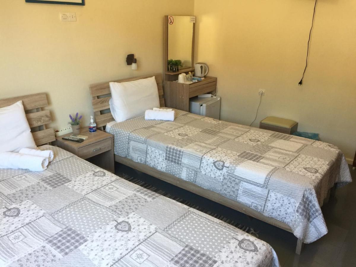 Guest house Platanos