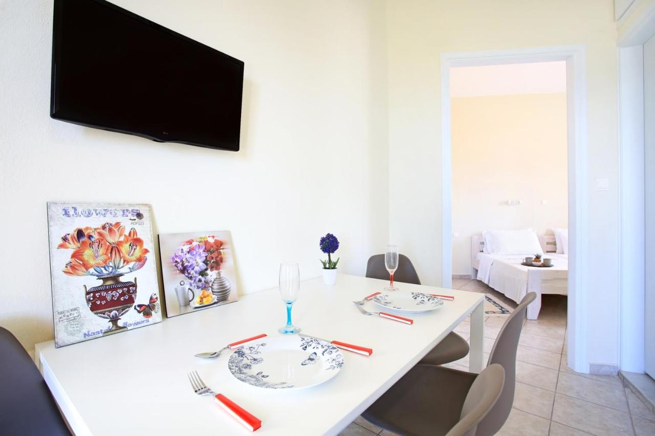 Beachfront In Apartment